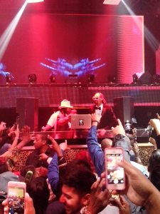 Snoop and Flav, just fighting the power!